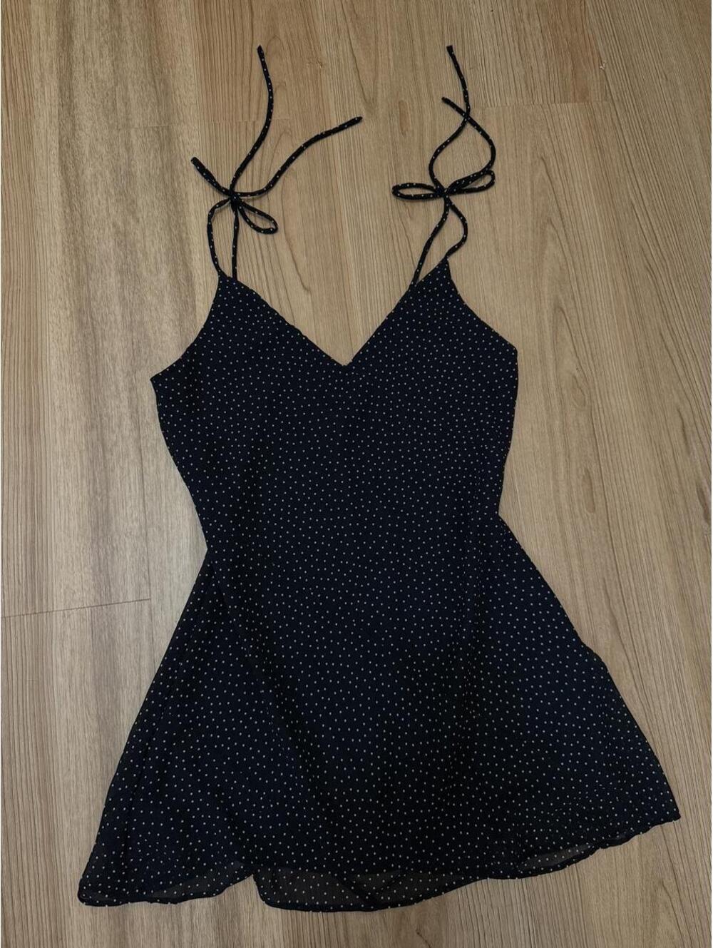 Aritzia Priscilla mini Dress | Admiral w white dots 🫐✨ | Size L
